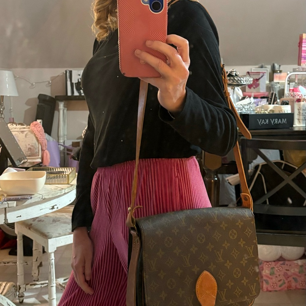 Louis Vuitton large monogram Vintage Cartouchiere messenger/crossbody bag 🤩 - Picture 9 of 10
